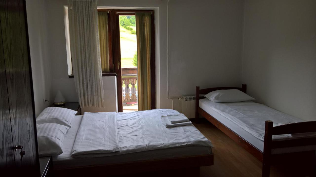 Bed and Breakfast Gostilna Lokve Esterno foto