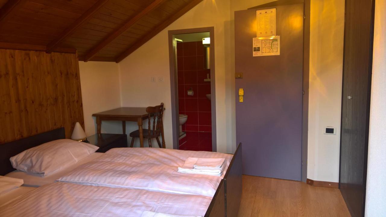 Bed and Breakfast Gostilna Lokve Esterno foto