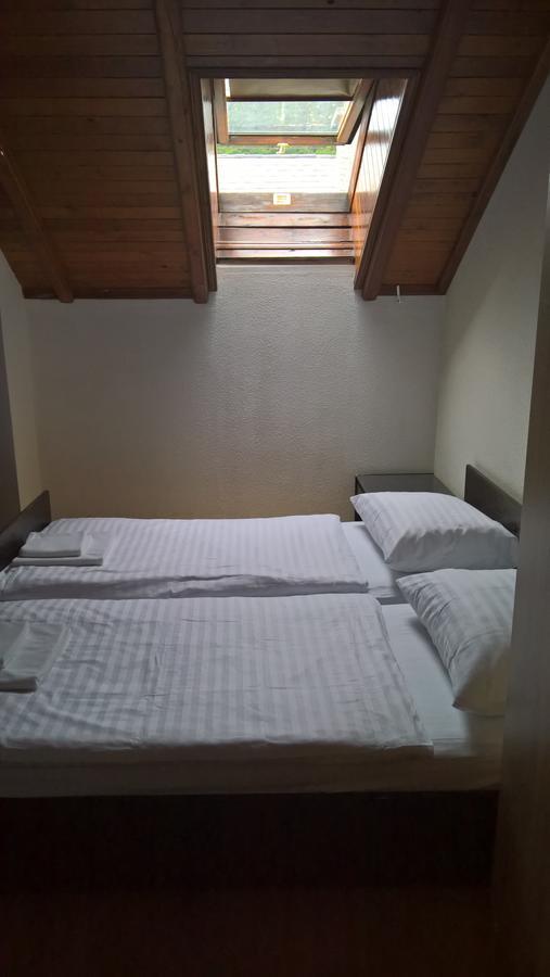 Bed and Breakfast Gostilna Lokve Esterno foto